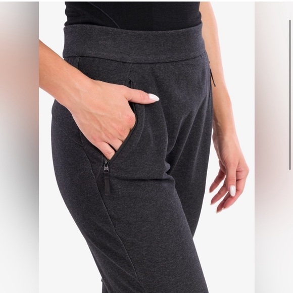 Arc'teryx Momenta Jogger in Black Heather VP - Picture 6 of 16